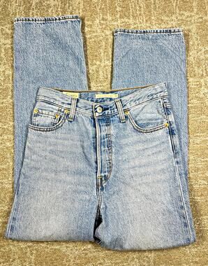 Levi’s Ribcage High Rise Straight Light Wash Blue Denim Jeans Size 26